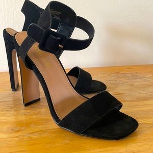 Shoe dazzle, black strap heel.